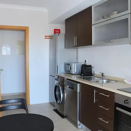 Lumina Sereno アパート